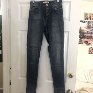 Ditto’s jeans- patch design size 27